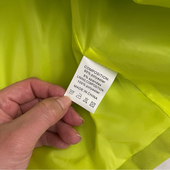 Lime green cropped lapel collar  two-button blazer - Picture 13 of 13